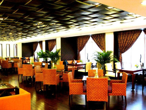 赣江新天地怡和假日酒店主图