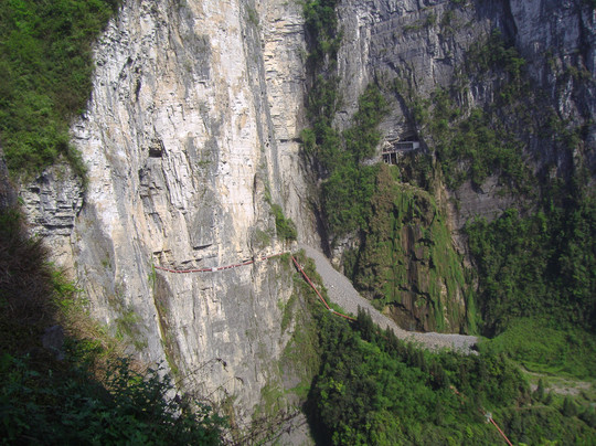 小龙洞瀑布-花垣县必去景点