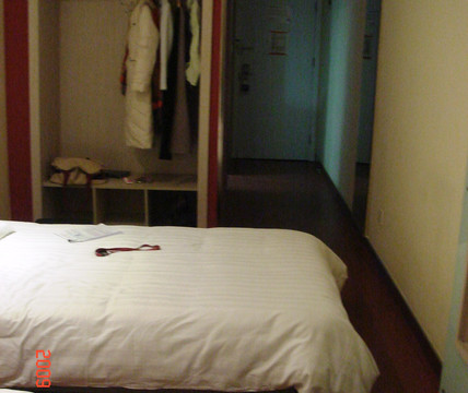 北京汉庭华贸店主图