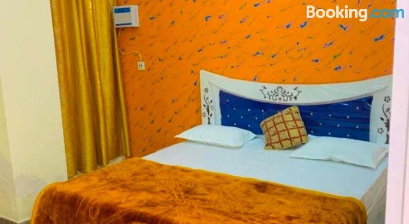 OYO 93262 A-1 Hotel