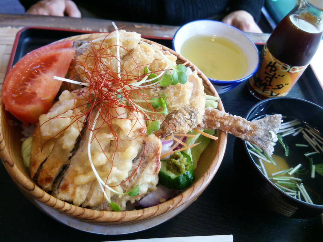 安艺郡餐馆和美食-Community Center Umaji
