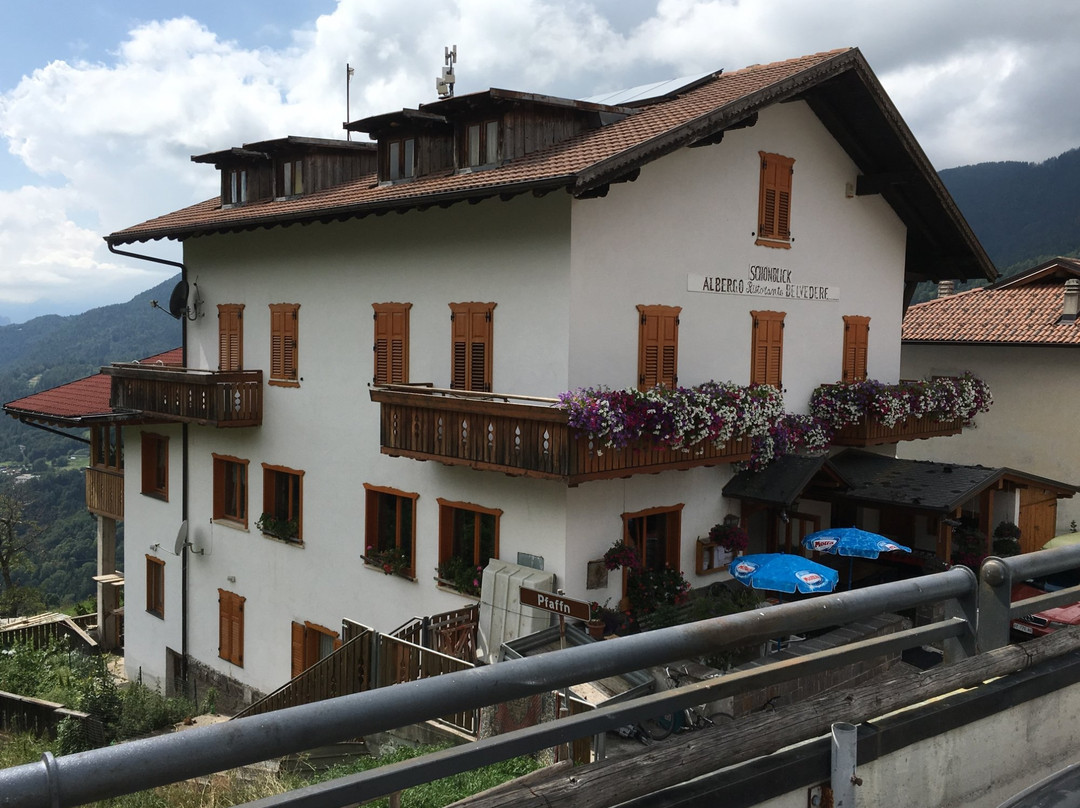 Fierozzo餐馆和美食-Albergo Belvedere