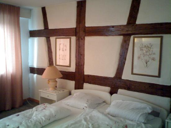Roessli Hotel-客卧