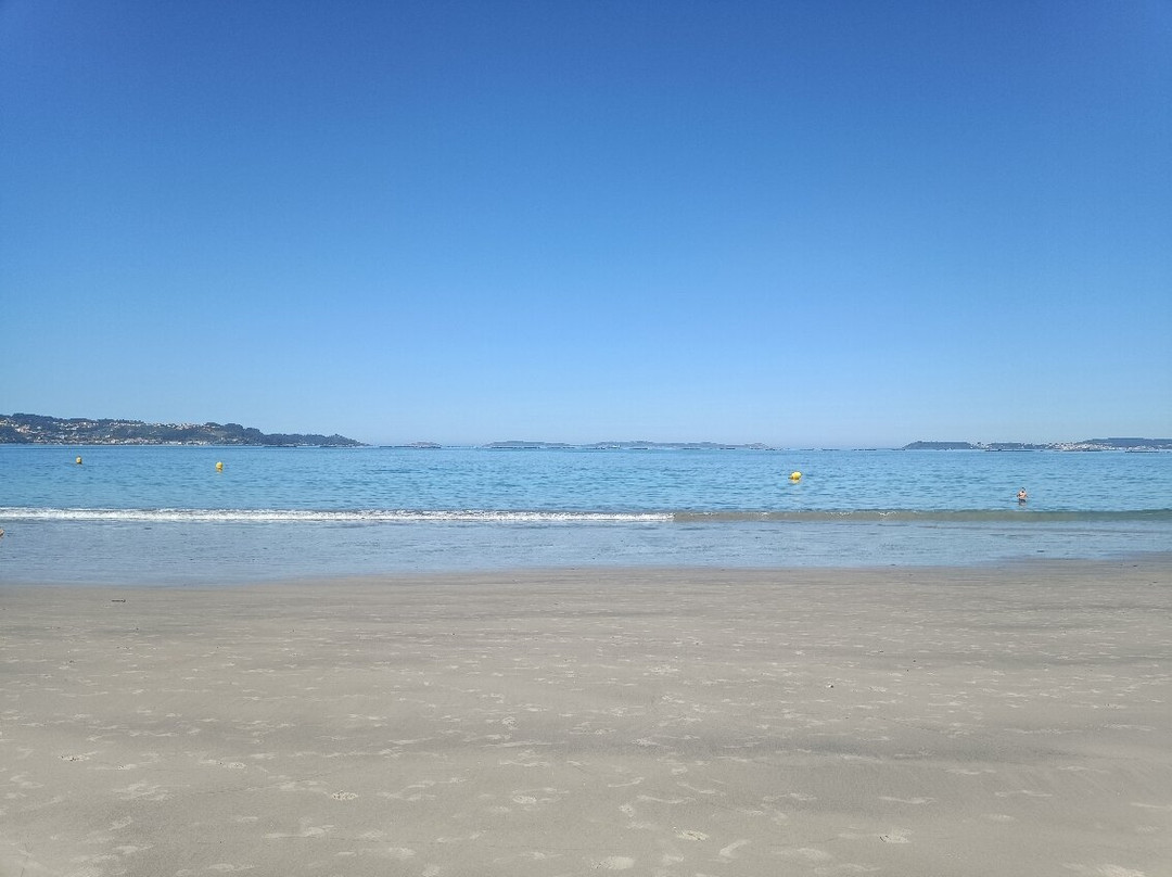 Playa de Lapamán-Bueu必去景点