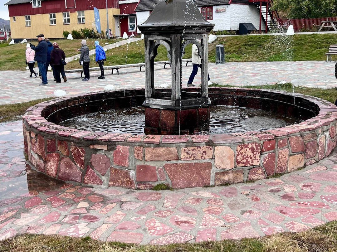 Mindebronden - Memorial Fountain景点图片