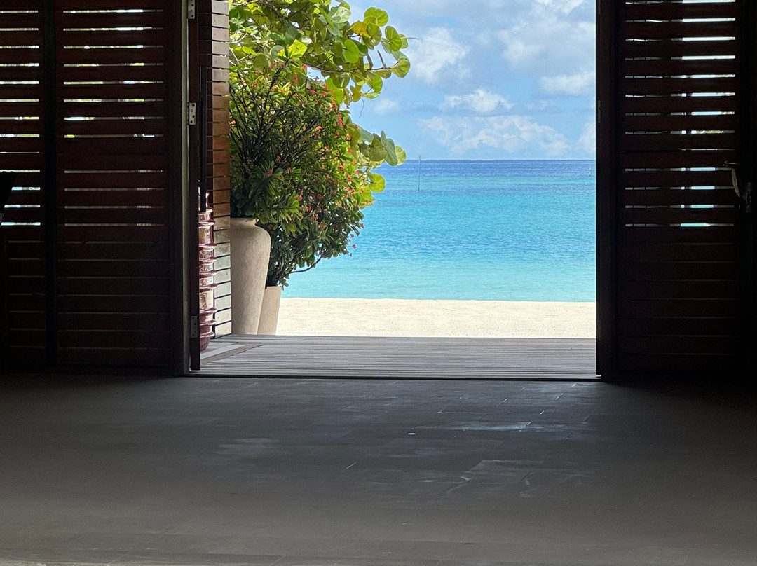 马尔代夫奥臻岛度假酒店主图