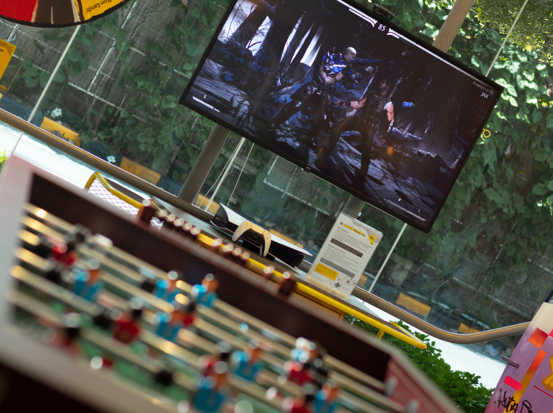 Yello Kuta Beachwalk Bali主图