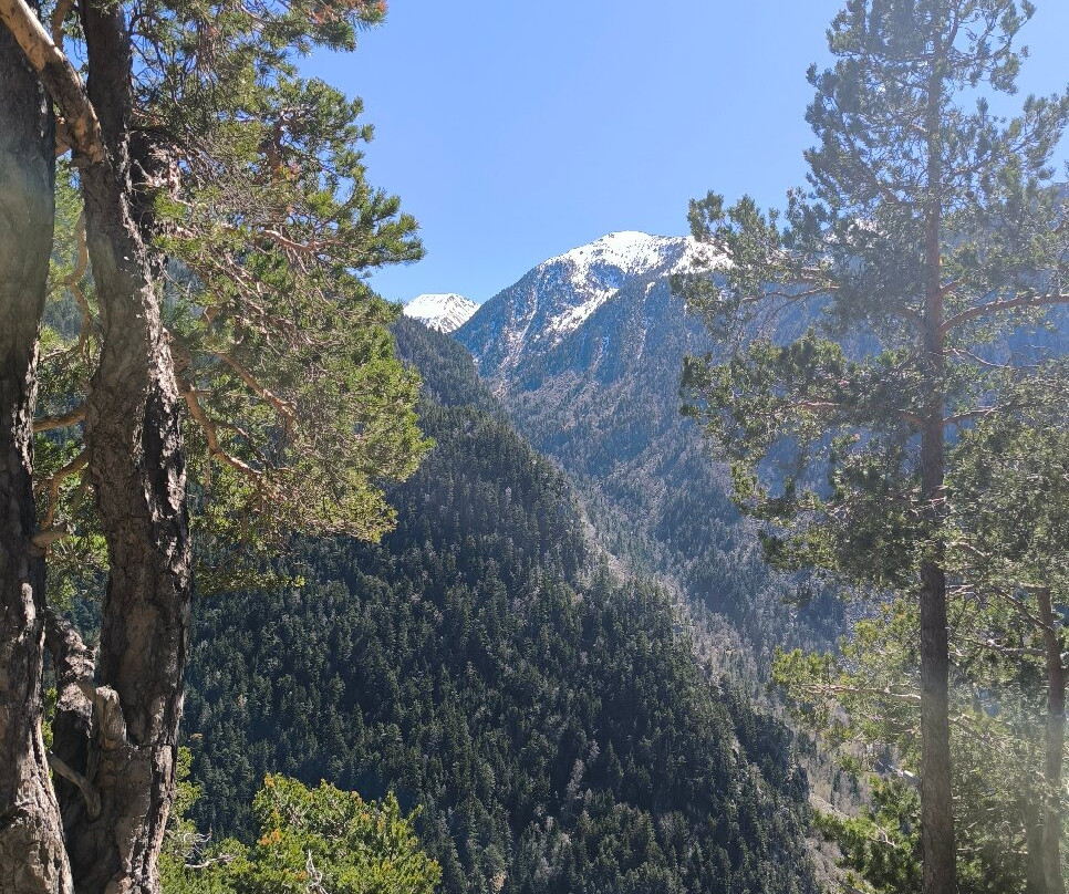 马德留-配拉菲塔-克拉罗尔大峡谷-莱斯埃斯卡迪斯必去景点
