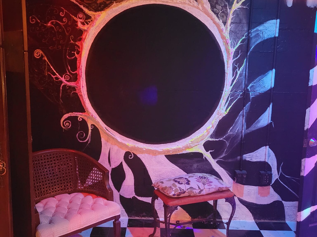 Weird Sisters Freak Boutique-阿斯托里亚必去景点