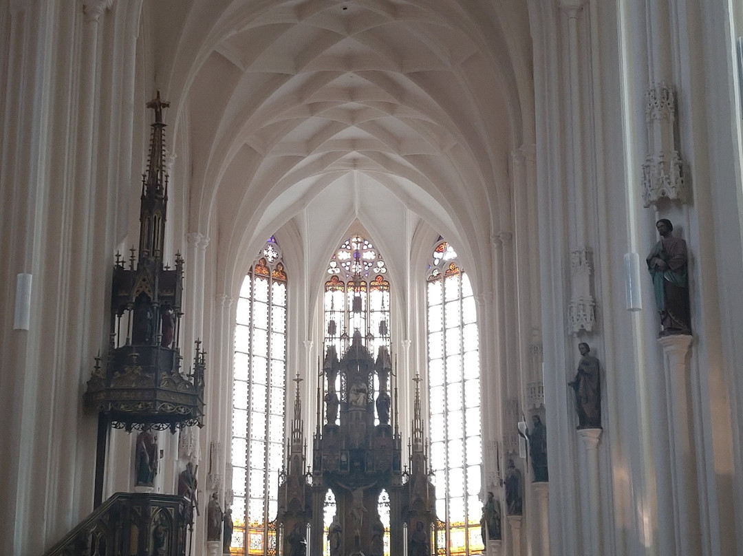 Stadtpfarrkirche Steyr-施泰尔必去景点