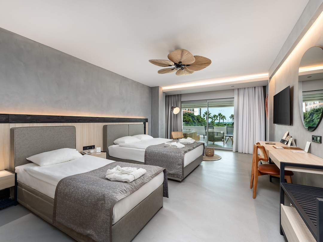 White City Resort Hotel主图