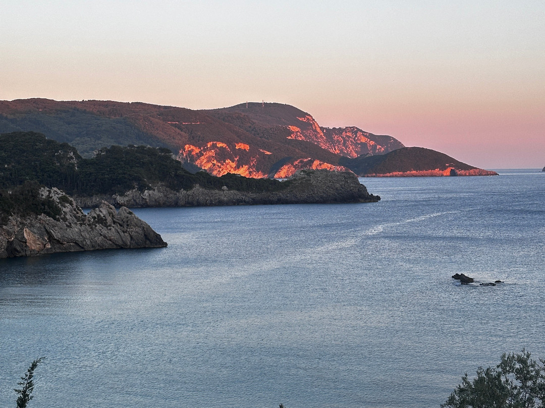 Irida Studios and Suite主图