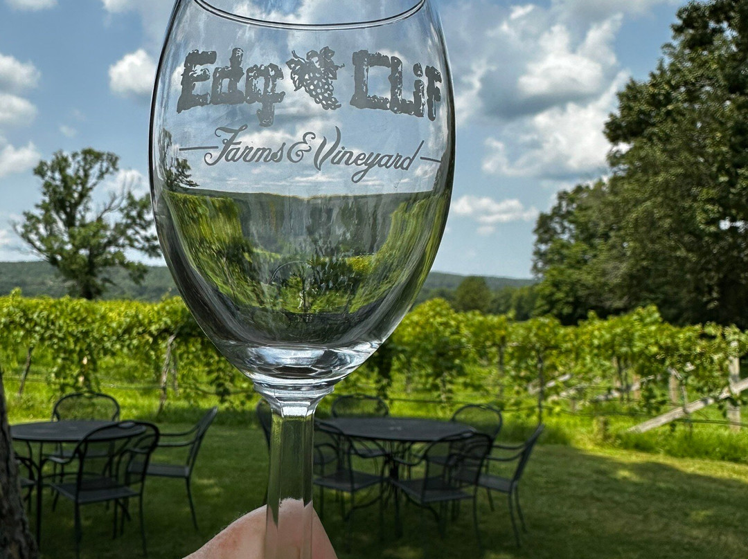 Edg-Clif Vineyard, Winery & Brewery景点图片