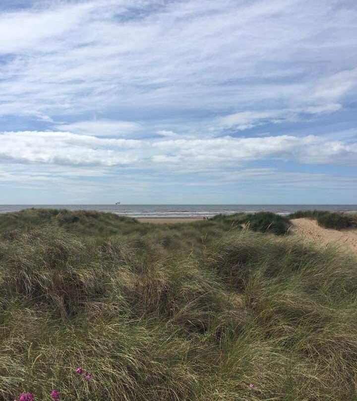 Ainsdale Beach景点图片