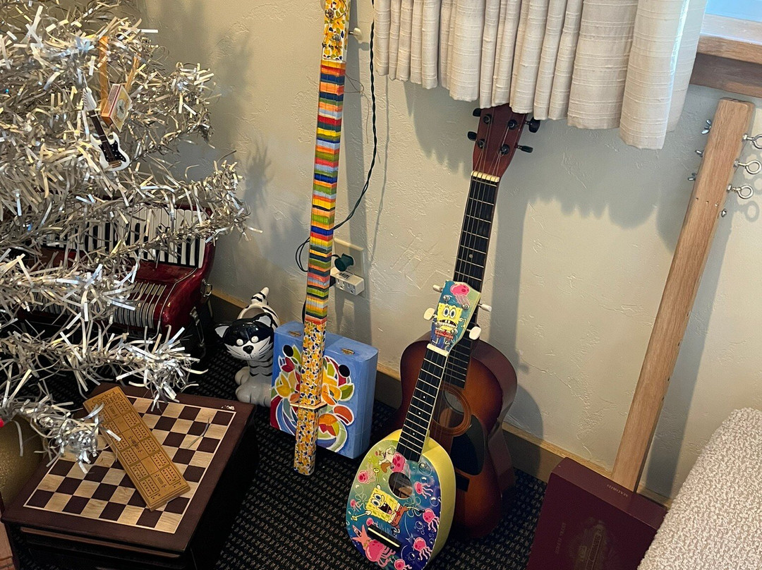 Holiday Music Motel主图