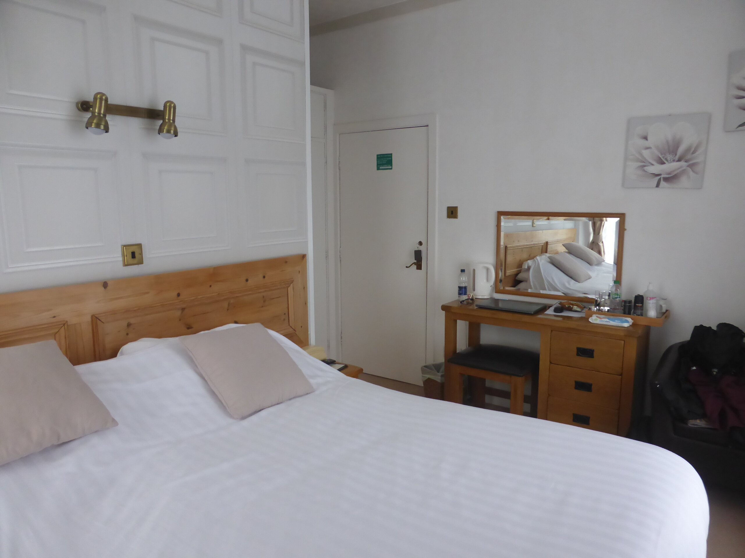Plas Isa Hotel-客卧