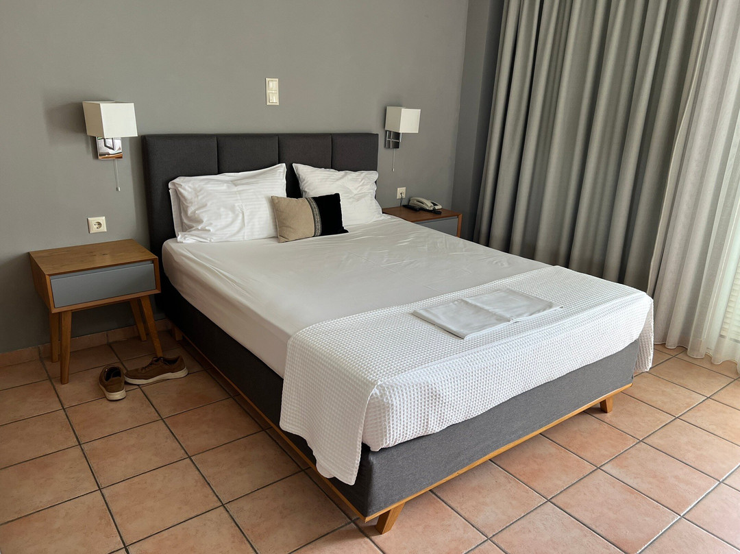 Green Hill Hotel主图