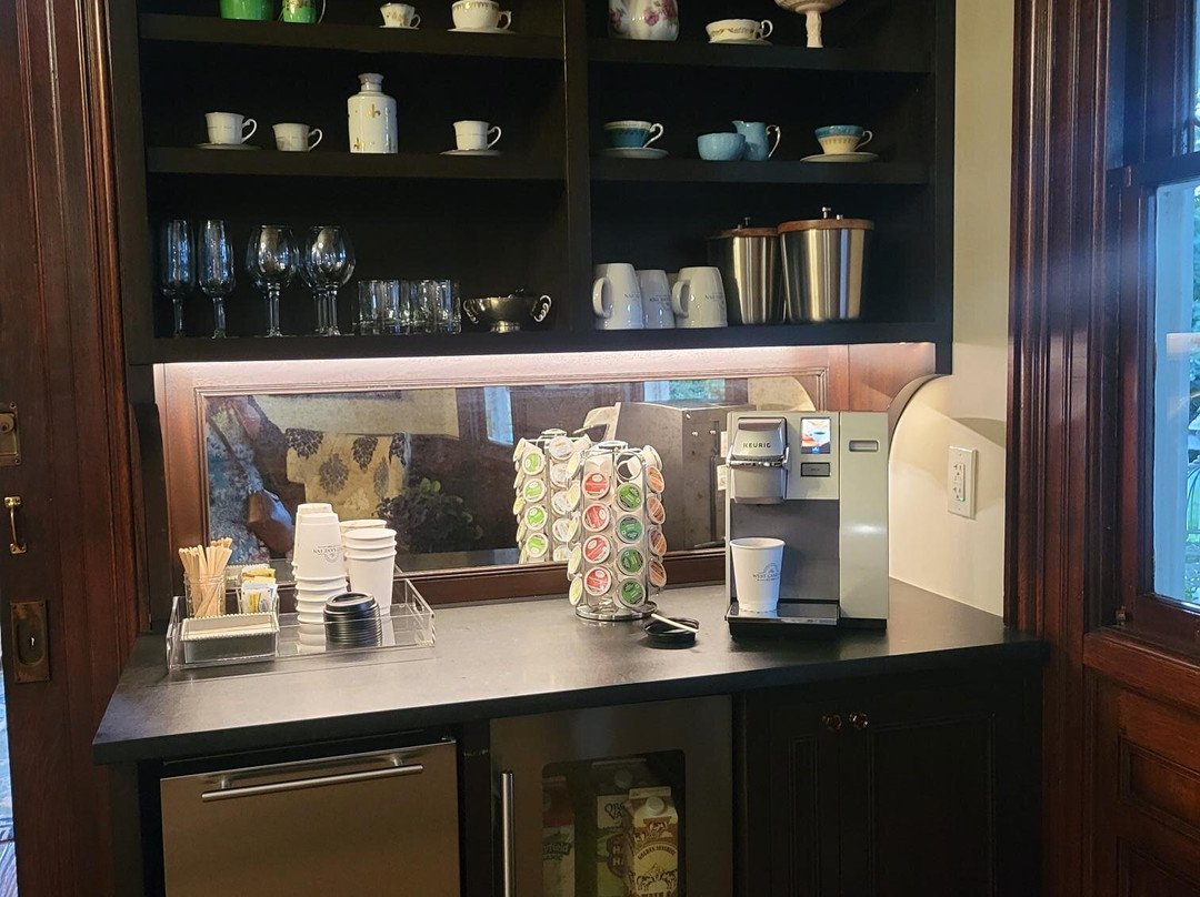 The West Lane Inn - Deluxe Fireplace King主图