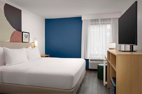 Spark by Hilton Atlanta Cumberland Ballpark主图