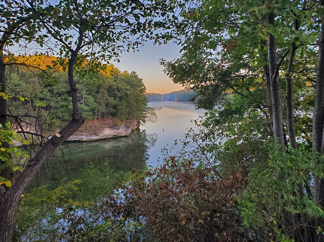 Scenic River Walk-威斯康星峡谷必去景点