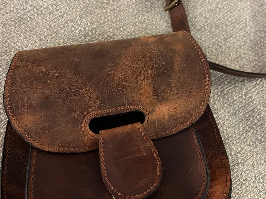 Jirakis Handcrafted Leather景点图片