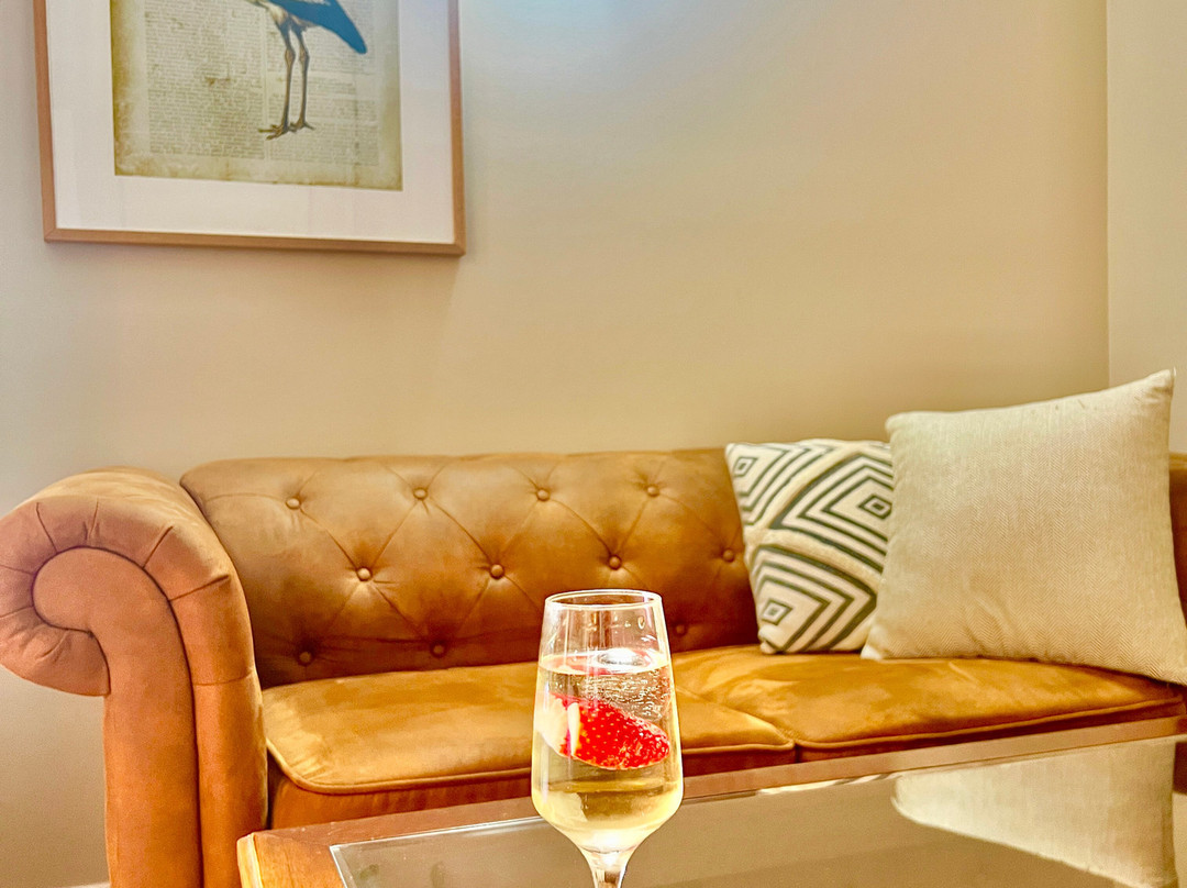 Top of the Hill主图