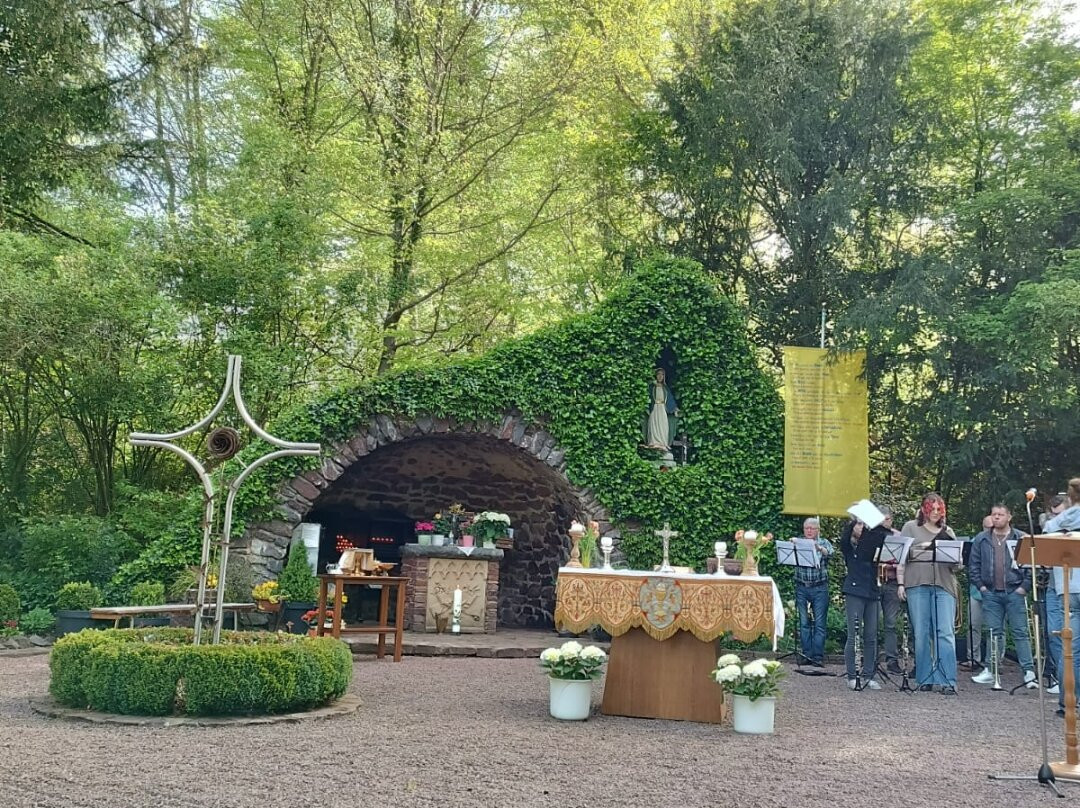 Mariengrotte-Saarwellingen必去景点