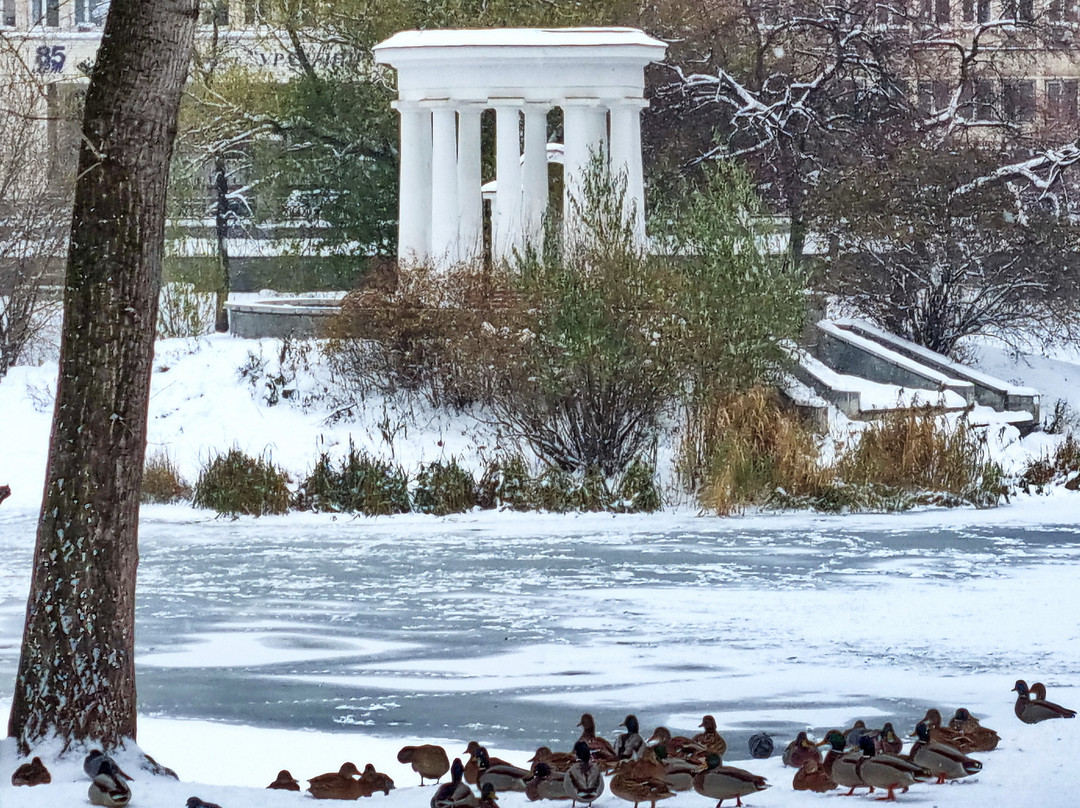 Kharitonovskiy Garden景点图片