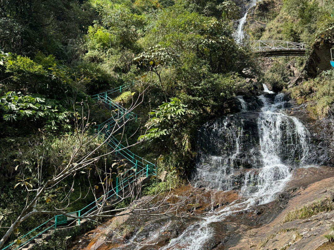 Thac Bac Waterfall (Silver Falls)景点图片