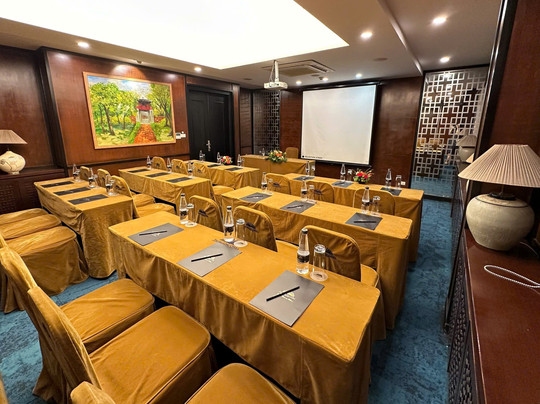 升龙歌剧院酒店主图