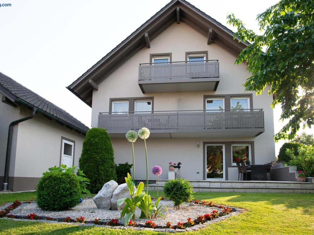 Appartement Haus Badria主图