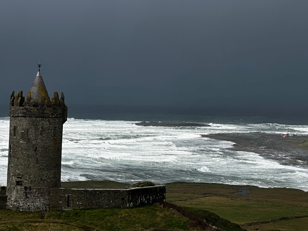 Gerry Murphy Chauffeur Services from Dublin-都柏林必去景点