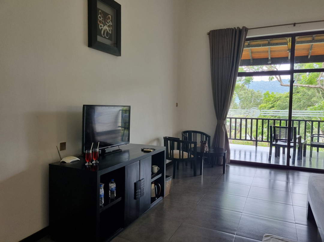 Grand Tamarind Lake主图