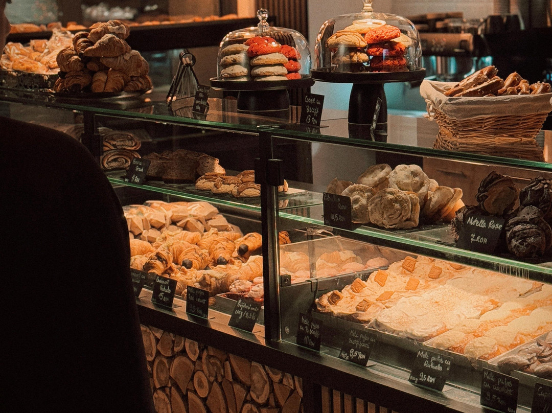 Warose Bakery