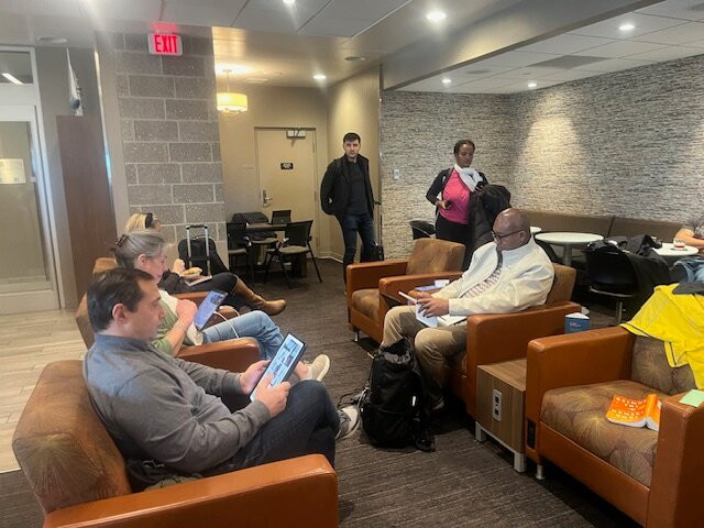 Escape Lounges Rhode Island T.F. Green Airport-沃威克必去景点