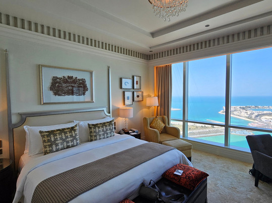 阿布扎比瑞吉酒店主图