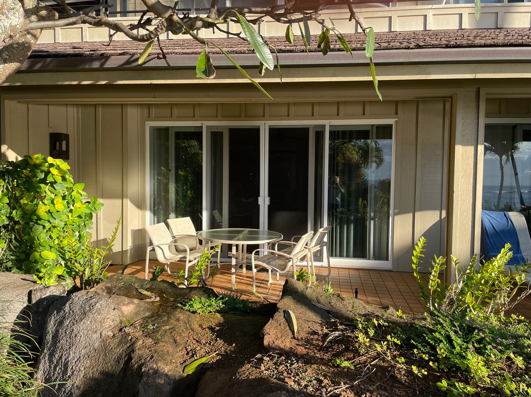 Whalers Cove Oceanfront Resort主图