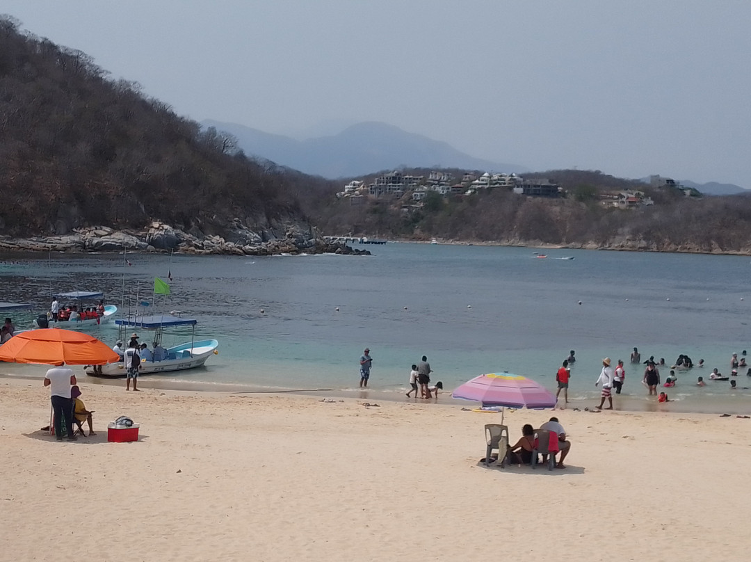 Playa La Entrega景点图片