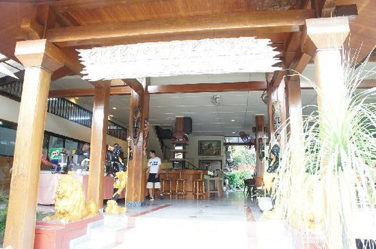 绿色花园酒店主图