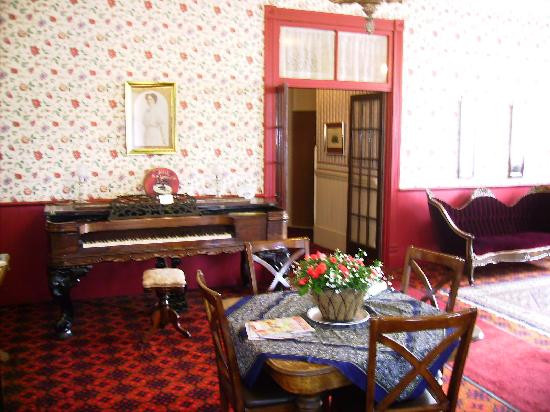 Hotel Josephine主图