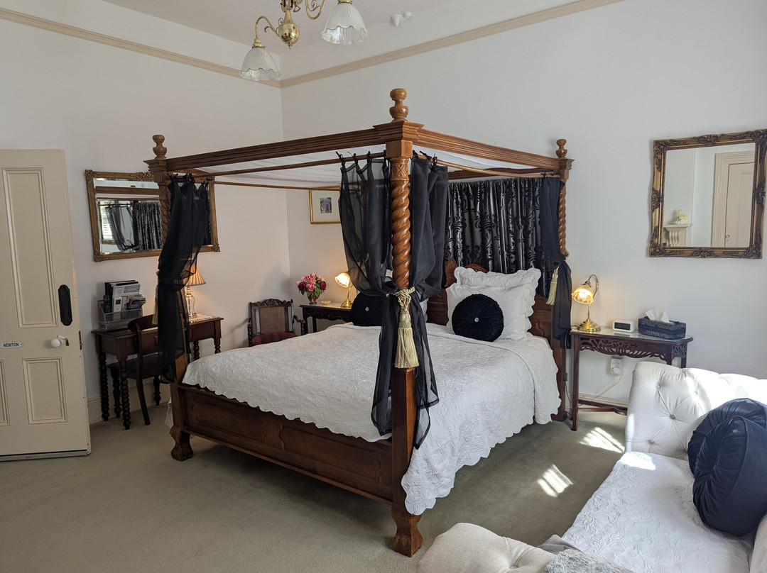 Kurrajong House主图