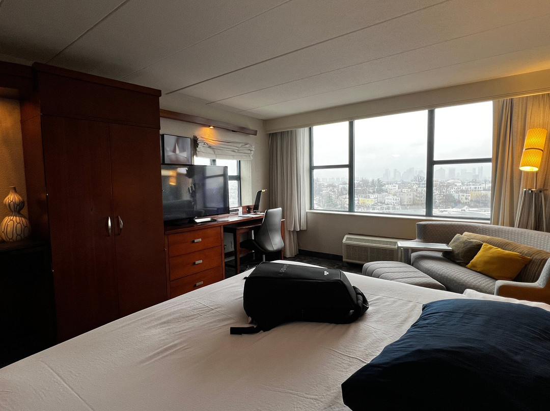 波士顿洛根机场万怡酒店主图