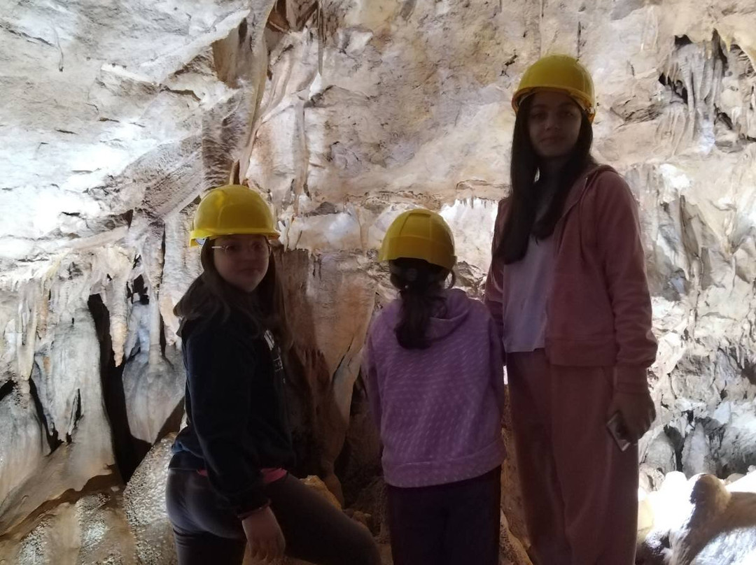 Sharkova Dupka Cave-Mavrovo必去景点