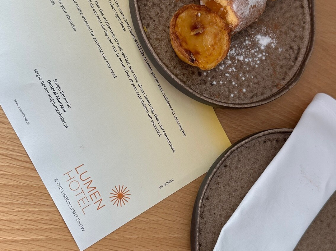 Lumen Hotel & The Lisbon Light Show主图