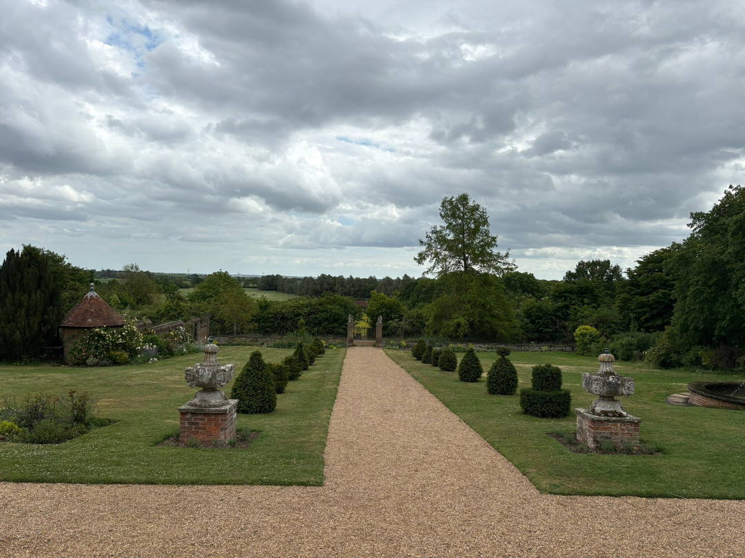 Layer Marney Tower景点图片