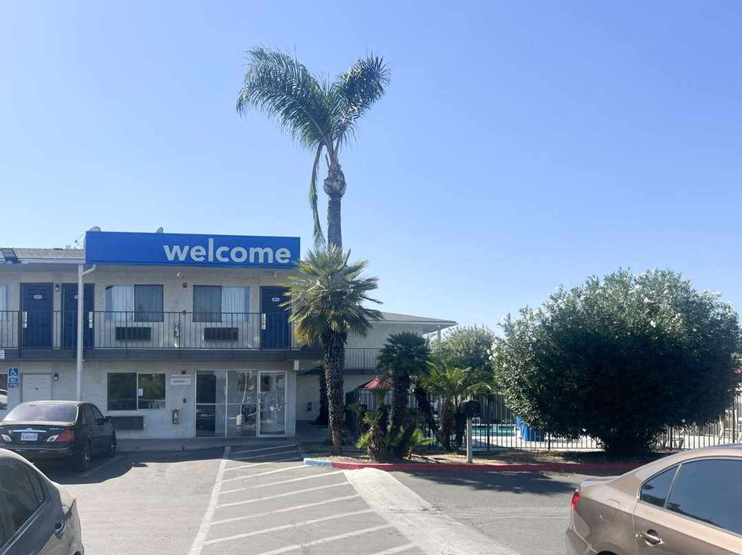 图莱里酒店住宿-Motel 6 Tulare, CA