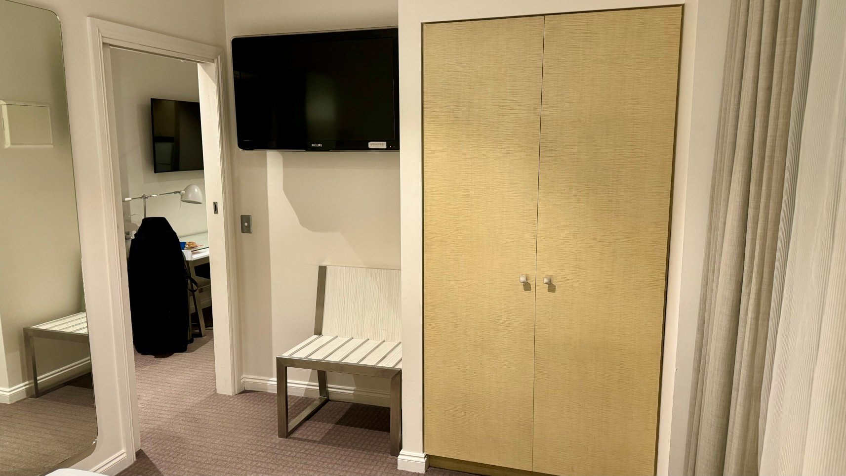 克拉丽奥盖特威套房酒店-客卧