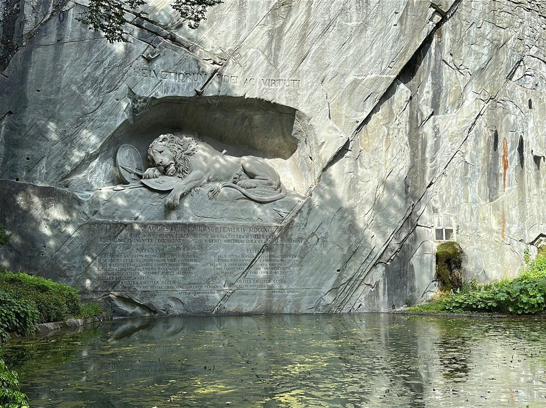 狮子纪念碑-卢塞恩必去景点
