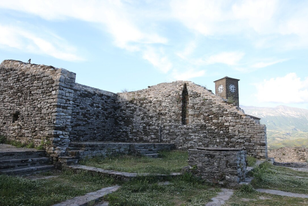 Kulla E Sahatit-吉诺卡斯特必去景点