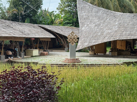 Authentic Food Tours : Southeast Asia Bites and Activities-金边必去景点